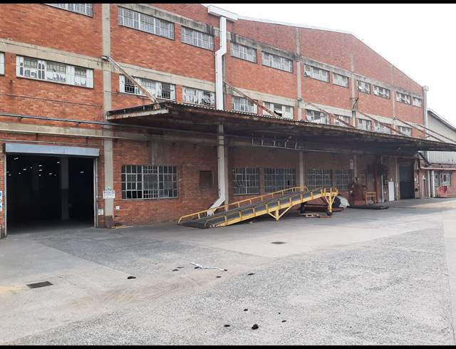 1,700M² WAREHOUSE FOR SALE IN NEW GERMANY